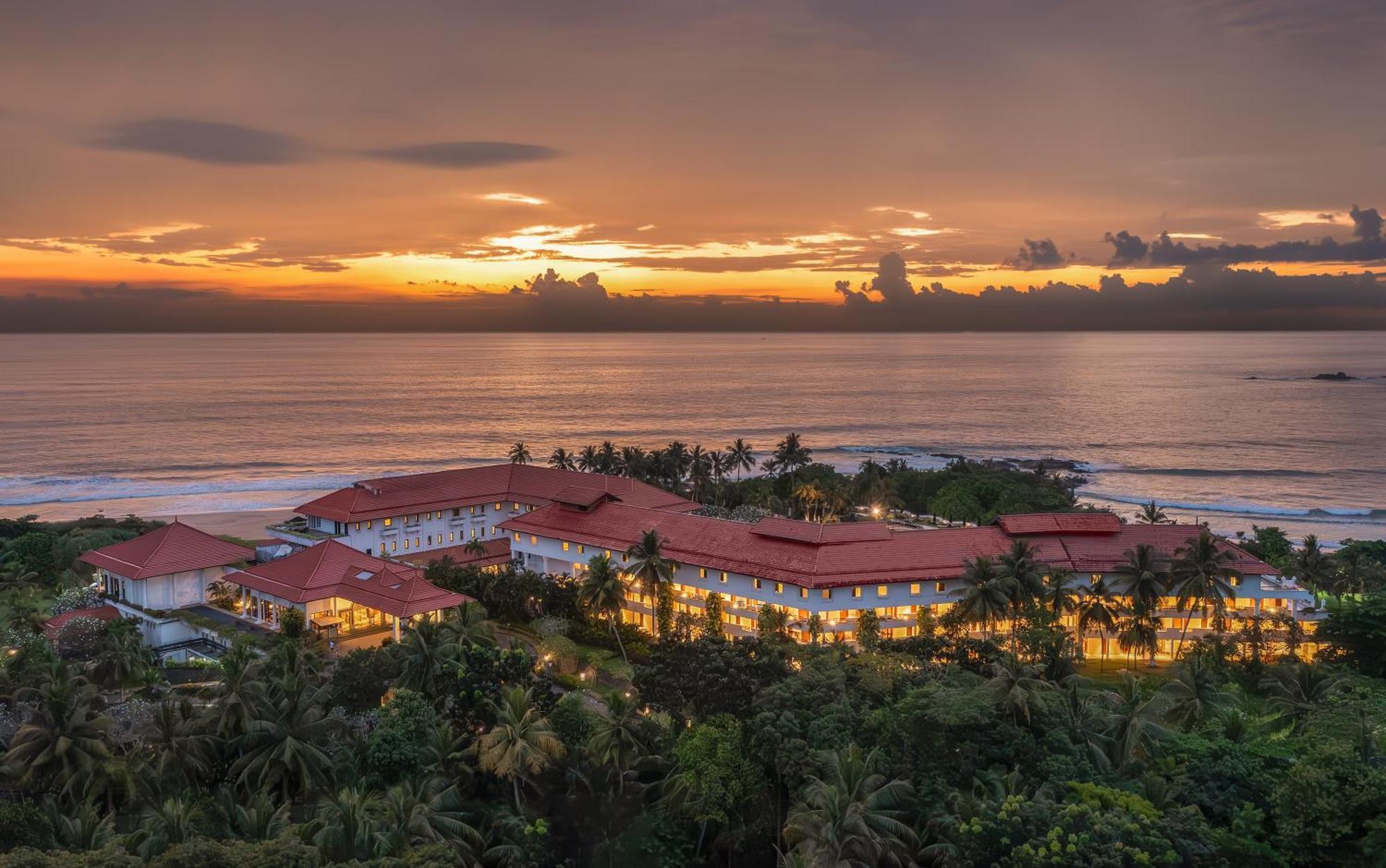 Taj Bentota Resort & Spa Exterior photo