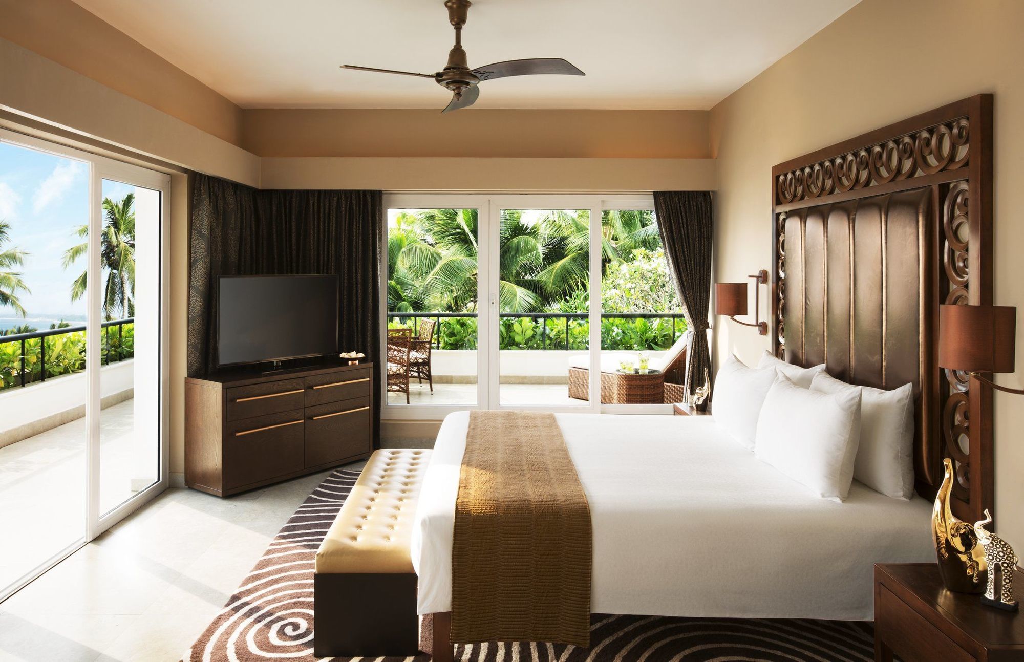 Taj Bentota Resort & Spa Exterior photo